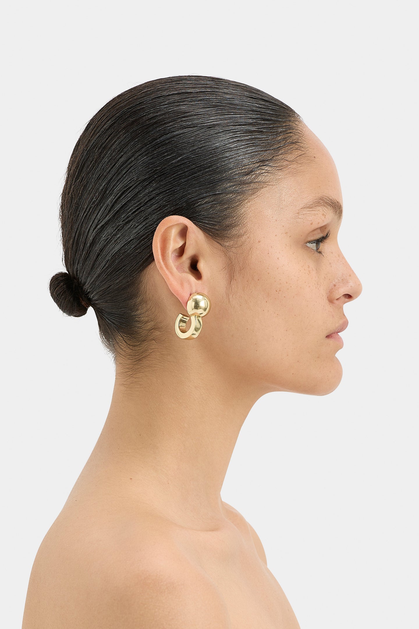 SIR the label Cielo Sphere Hoop Earring GOLD