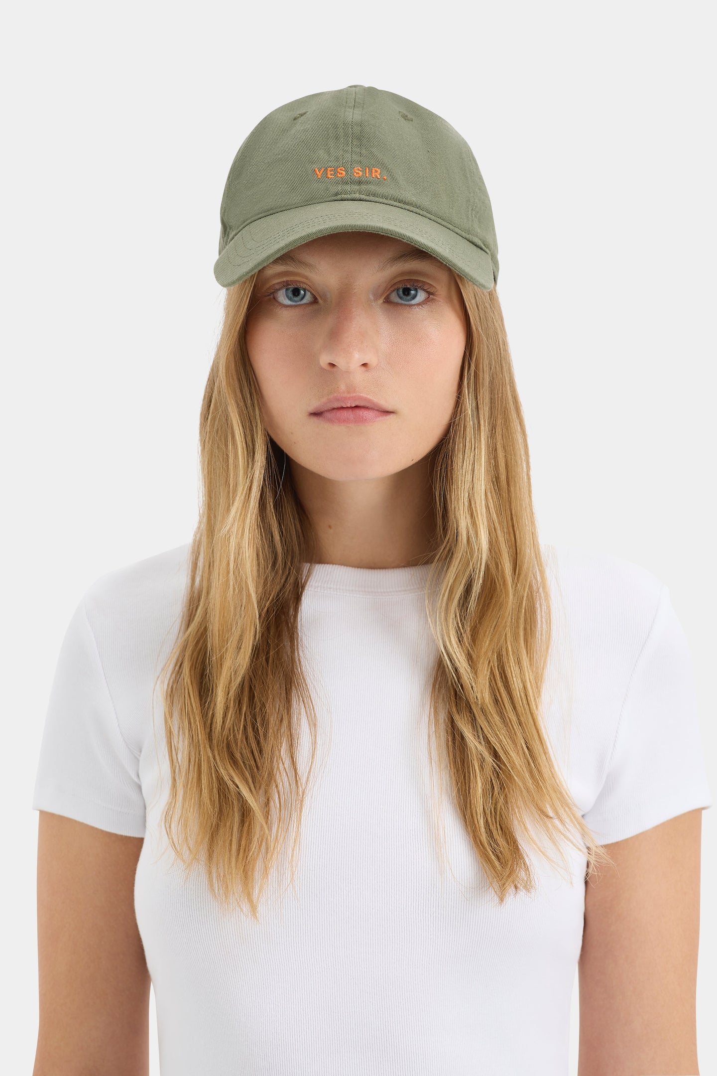 SIR the label SIR. Cap OLIVE